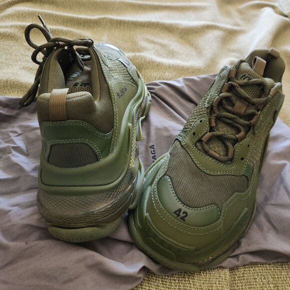 Balenciaga Triple S Clear Sole - Picture 3 of 4